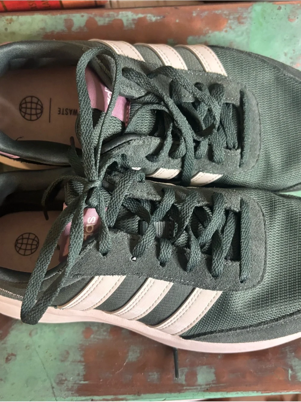adidas Dark Green Lace-Up Sneakers with White Stripes and Pink Heel